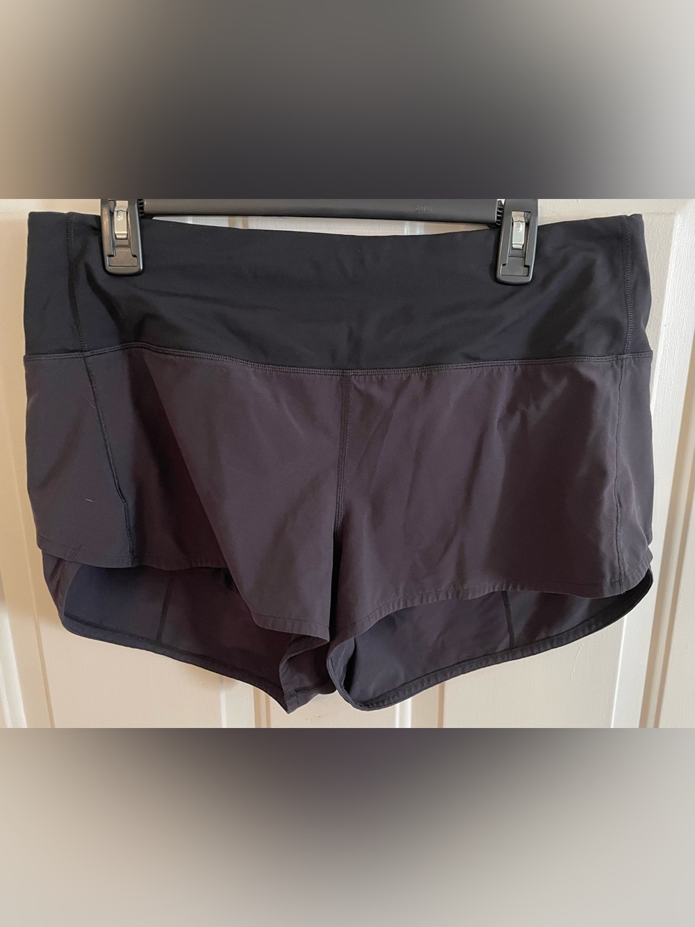 Lululemon Speed Up (?) shorts